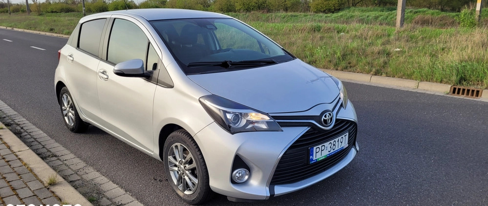 Toyota Yaris cena 41900 przebieg: 89690, rok produkcji 2016 z Piła małe 211